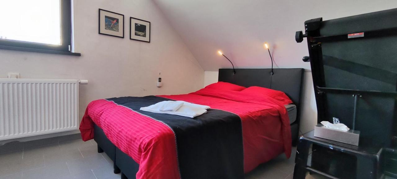 Logeerkamer Xxl 25 M2 Zemst ภายนอก รูปภาพ